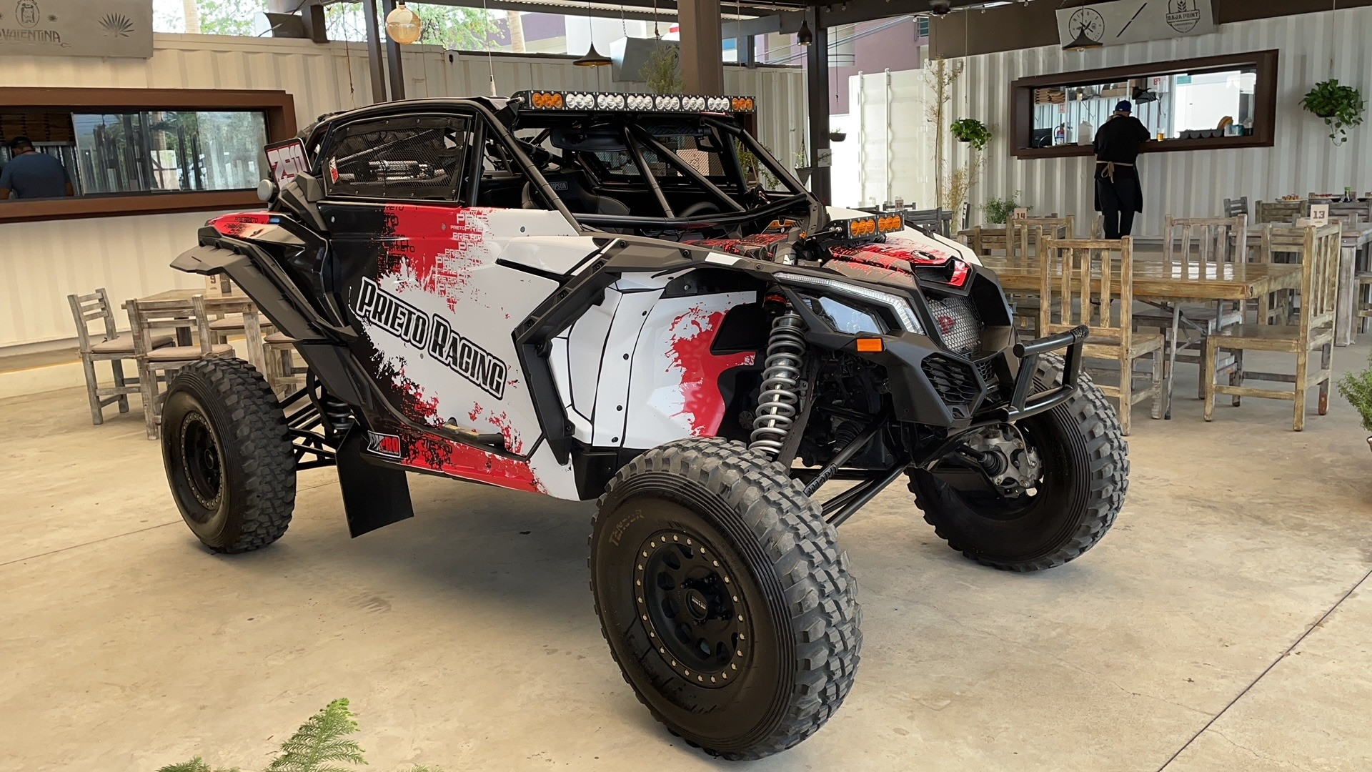 2021 Can-Am Maverick with Method MR405 wheels