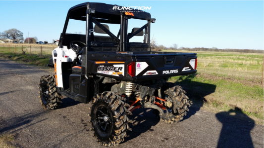 1 2015 Polaris Ranger 900