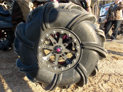 1 2014 Renegade 800 Can Am Lift 6 Outside Flares